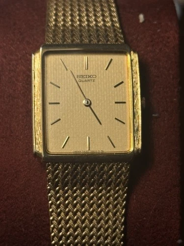 Seiko Men's Vintage Tank Quartz Wrist Watch 7430 5509 Gold Tone / Gold Dial