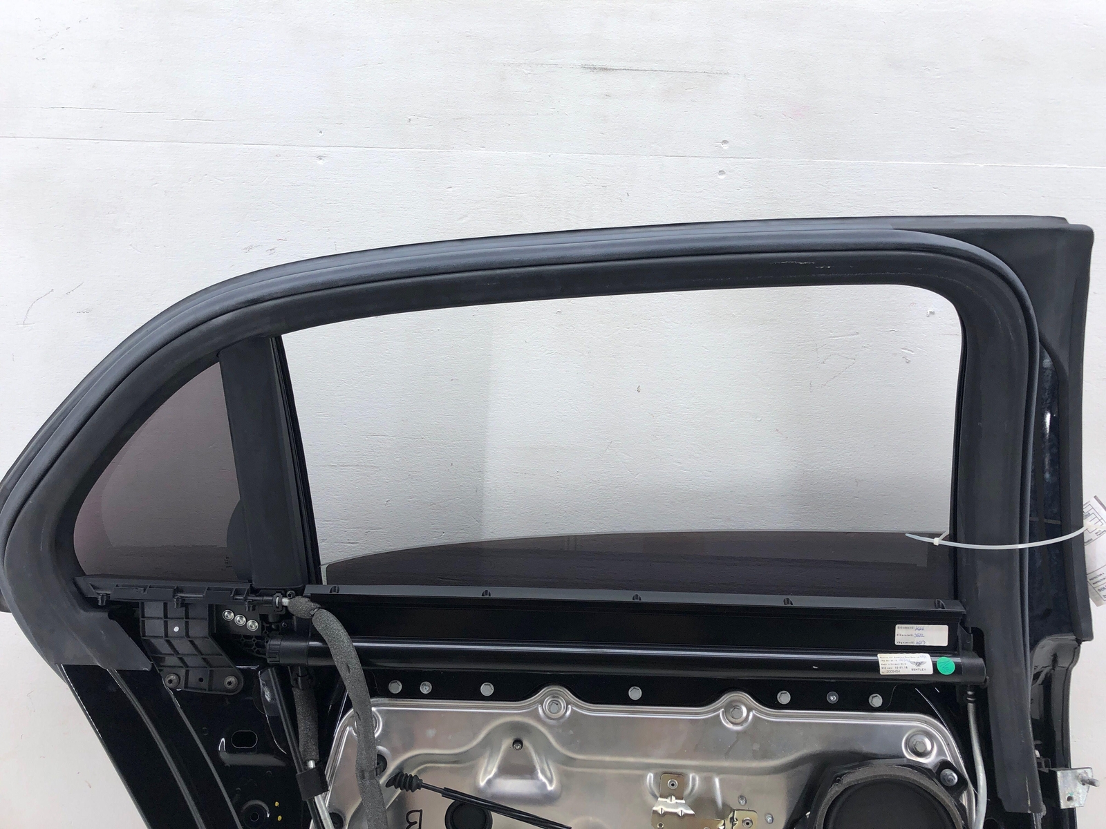 2013 - 2019 BENTLEY FLYING SPUR LEFT REAR DOOR SHELL W/SUNSHADE ONYX METALLIC