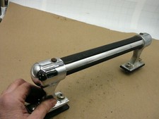 CHROME/BLACK GRAB BAR 13"