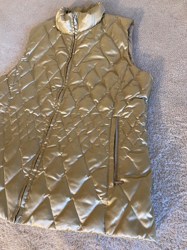 Lands' End Gold Shiny Quilted Puffer Vest Goose Down Women's L 14-16 - Picture 3 of 16