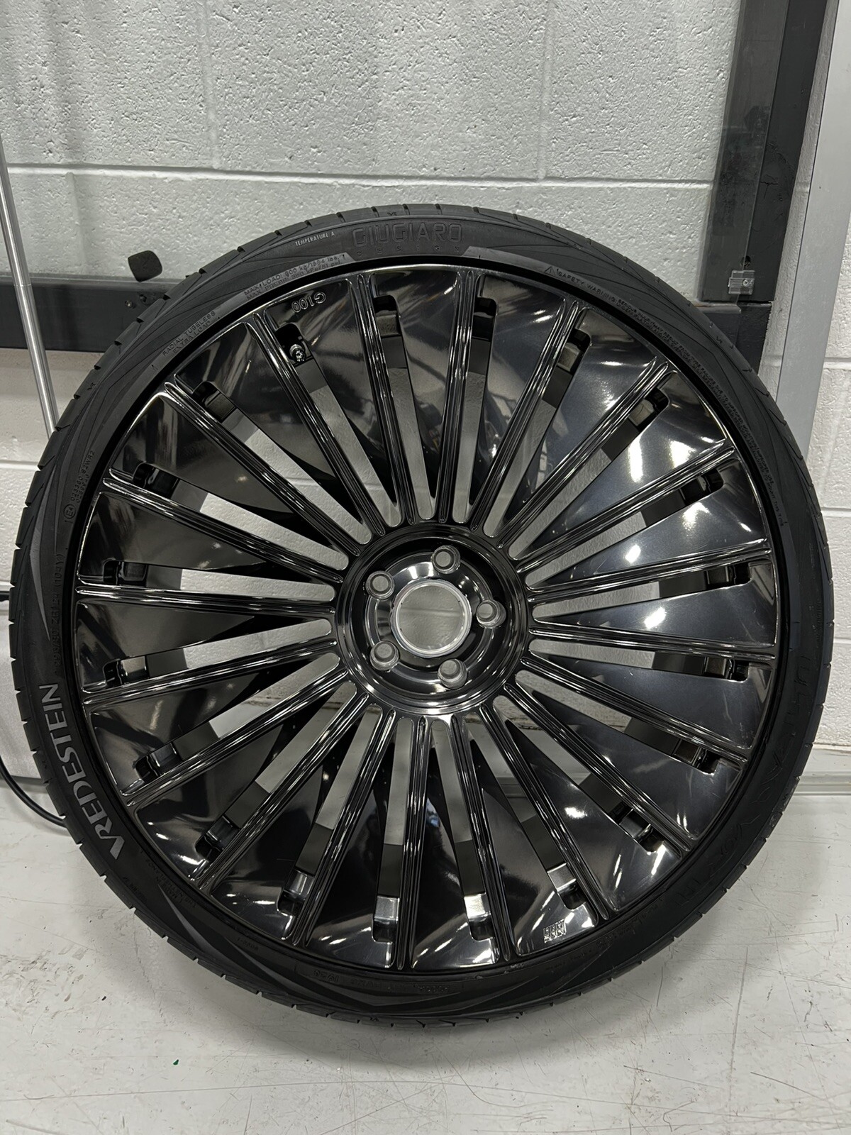 1886 Forged G100 Series Wheels And Tires Rolls Royce