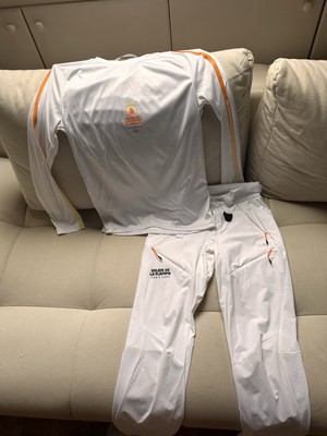 Olympisches Flammenrelais Outfit