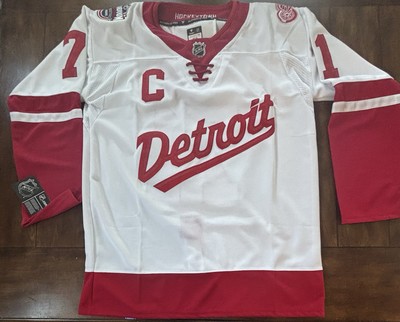 Detroit Red Wings Dylan Larkin 2025 Stadium jersey Adult XL (54) NWT