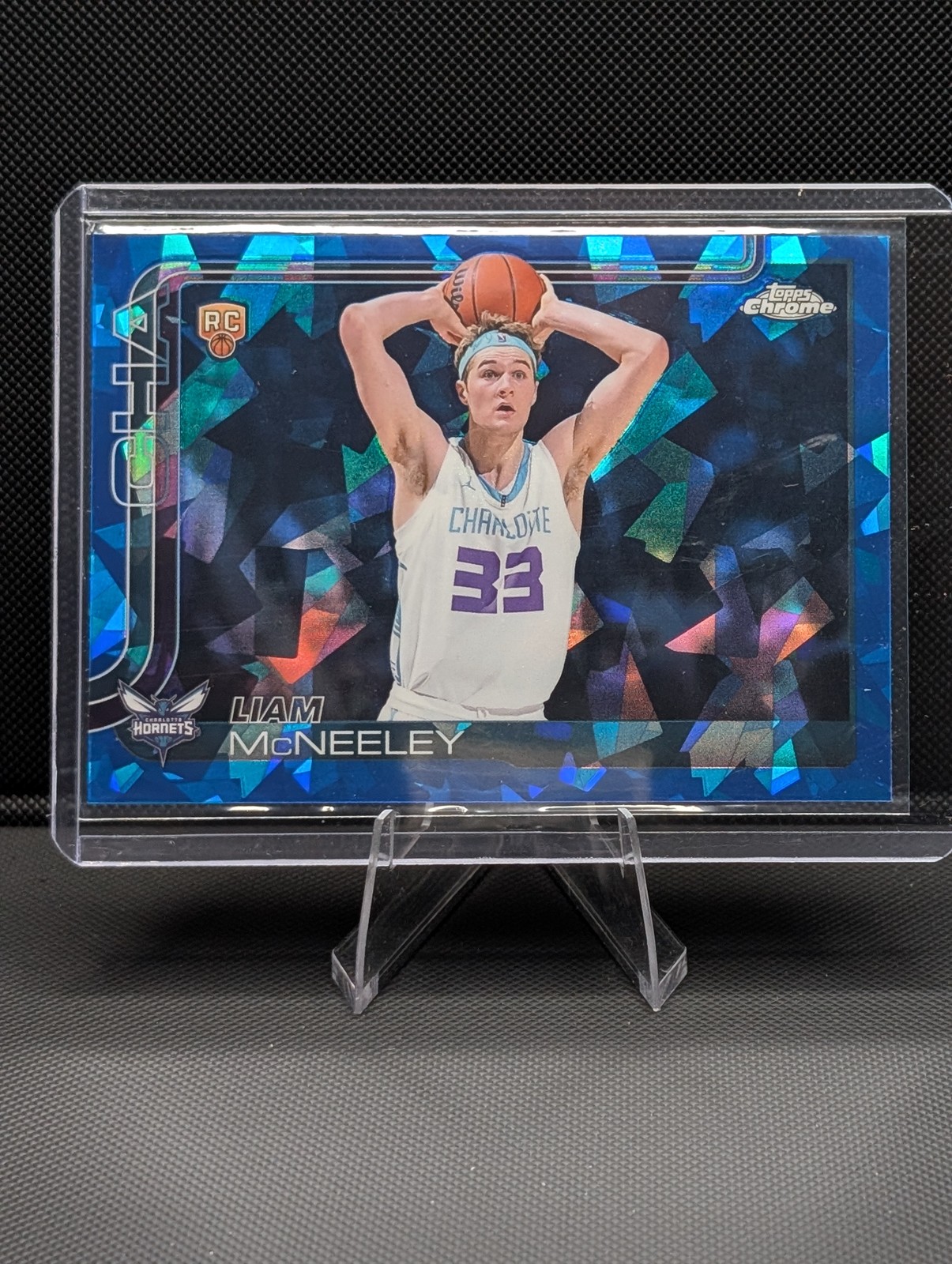 2025-26 Topps Chrome Sapphire Edition #279 Liam McNeeley
