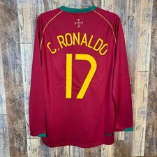 Portugal 2006 Home Long Sleeve Soccer Jersey Men's M RONALDO #17