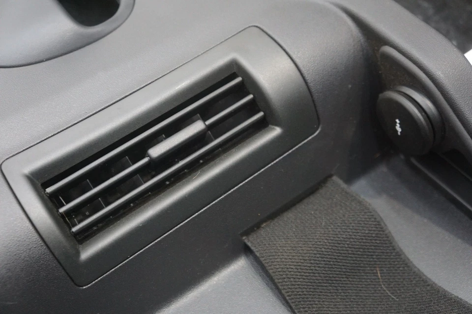 Juego Ventilación Pilar Trasero Izquierdo Derecho C L8B2519A97 Land Rover Defender L663 20-23 Foto 3 de 4