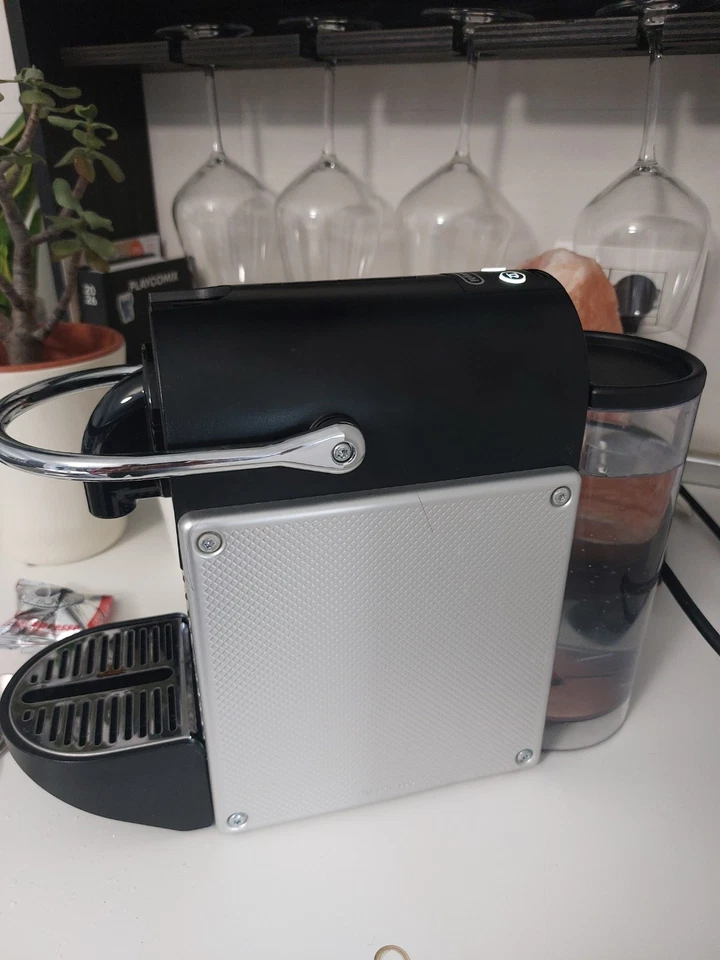 De'Longhi Nespresso Pixie, foto 1 di 5