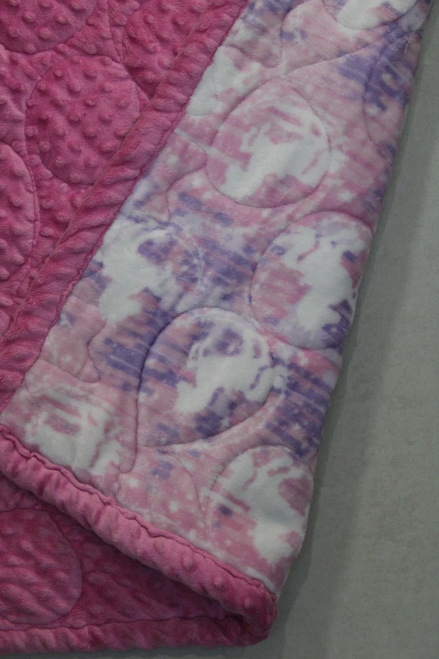 Edredón MINKY Hecho a Mano Rosa Doble/Cuna 48x56" Blanco Unicornio Rosa/Prpl Franela Trasera Foto 4 de 4