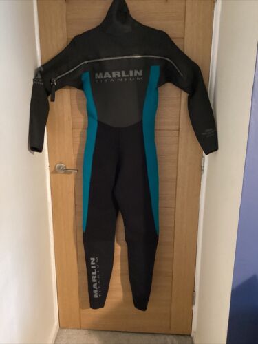 Women’s Marlin Winter Wetsuit Size Medium Full Length With Attached Neck