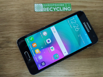 Samsung Galaxy A3 (A300FU) schwarz 16GB *ENTSPERRT - GESPRUNGENE BILDSCHIRMECKE*