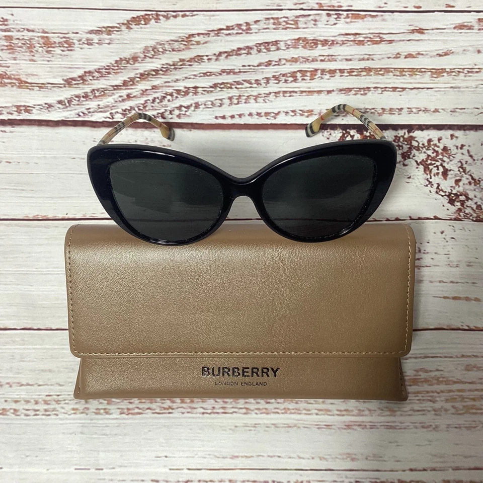 Gafas de sol BURBERRY BE 4407 385387 negro gris oscuro Foto 2 de 4