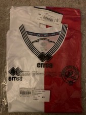 2020/21 Queens Park Rangers 3rd choice football shirt: Youth size XS: brand new