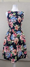 Vince Camuto Size 2 Women's Multicolor Sleeveless Fit & Flare Floral Dress 4305
