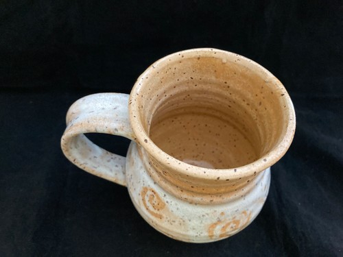 Vintage Stoneware White and Tan Speckled Mug / Cup Signed and Numbered - Picture 12 of 12