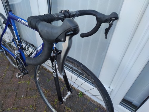 Albertini Road Bike - 52cm S/M - Claris R2000 / Sora - Carbon Forks - 105 wheels - Picture 2 of 12