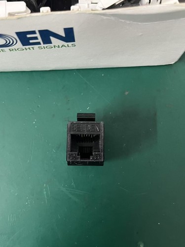 24 Stck. Belden AX101321 Kategorie 6 KeyConnect RJ45 Buchse Modul Black Box Kostenloser Versand - Bild 2 von 4