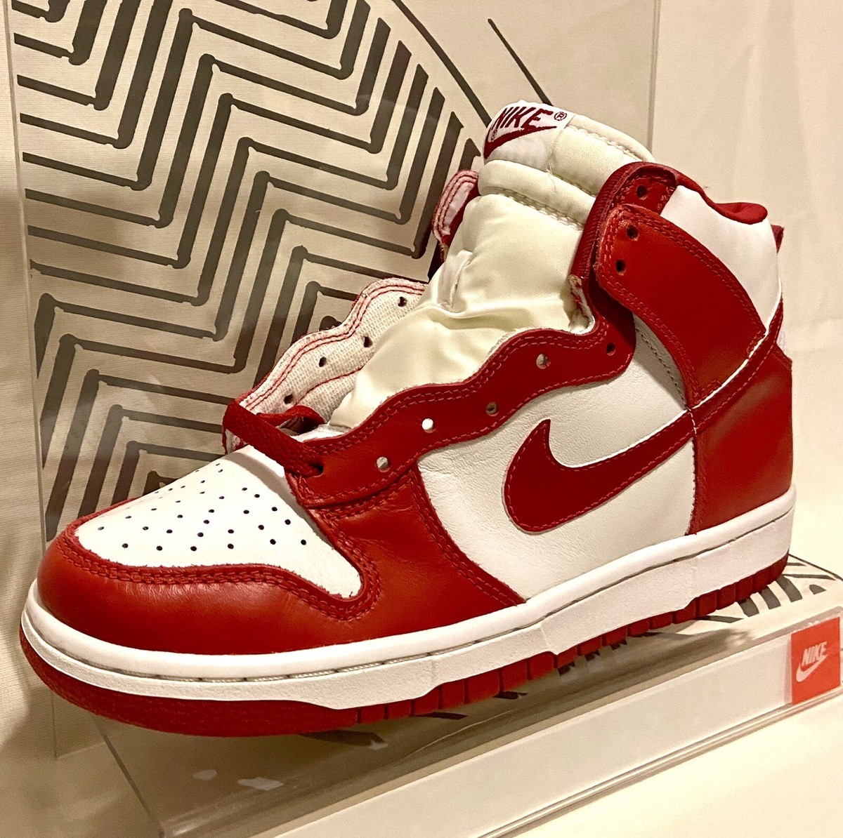 Nike Dunk High St Johns 1999 Varsity Red White Nike Dunk High - Varsity Red St. John main image 4