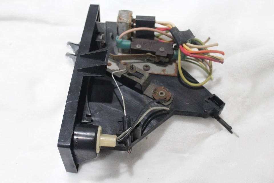 78-89 Chevy 1500 Gmc G10 Vandura VAN Climate Control AC Heat HVAC Clean 9 Pin - Image 3 of 4