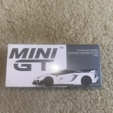 MINI GT 1:64 Model Car Lambor Aventador GT EVO Silhouette WORKS #467 LHD White