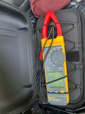 Fluke 393FC Cat iii 1500v Wireless Clamp Meter