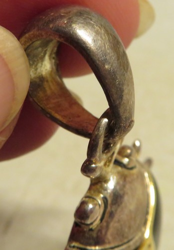 Vintage Unsigned Gold Silver Tone Beetle Bug Black Pendant Charm Used 1-7/8" Lon - Picture 13 of 15