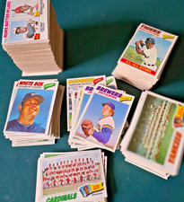 1977 Topps Baseball cards #331-660 -- U Pick the cards U want -- all cards EX/MT