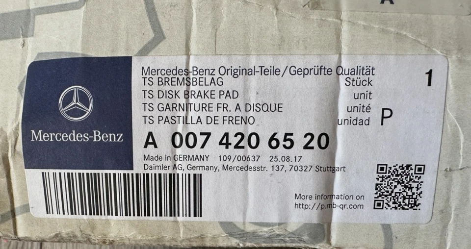 ПОДЛИННЫЙ OEM 2008-2015 Mercedes AMG C63 передний дисковый тормоз колодка, 0074206520 - новый - Изображение 3 из 3