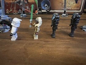 LEGO Star Wars: Homing Spider Droid (75016)