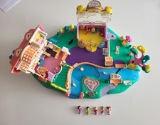 Polly Pocket Magical Movin Pollyville  mit 5 ...