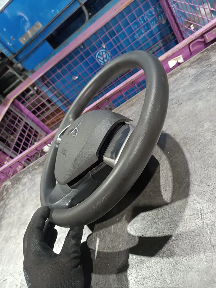 Original Mitsubishi Space Star A0 Lenkrad mit Airbag 4400A707XA - Bild 3 von 4