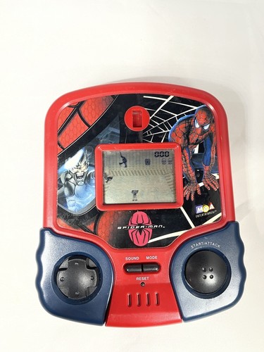 Spider-Man Electronic Handheld Travel Game MGA Entertainment 2001 - Picture 3 of 5