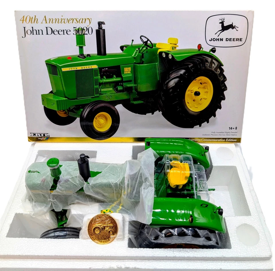 1/16 John Deere 5020 Diesel Tractor, Precision Series 40th Anniversary - Image 2 of 4