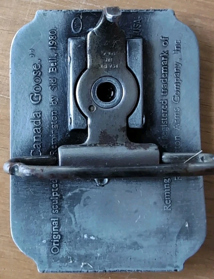 Fivela de cinto Remington "First In The Field" Canadá ganso estanho - Imagem 4 de 4