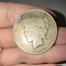 1922 Peace Dollar $1 Silver Coin Philadelphia Circulated 90% Silver