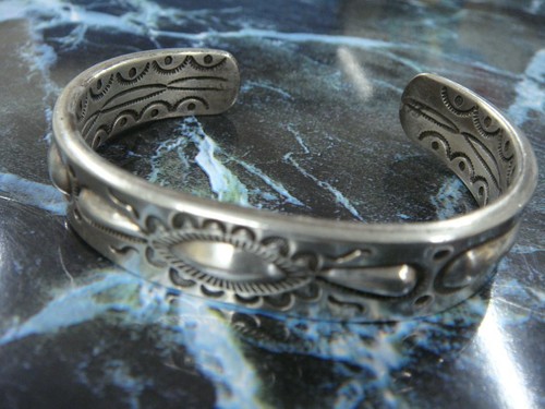 RAY ADAKAI Bracelet G - Picture 2 of 10