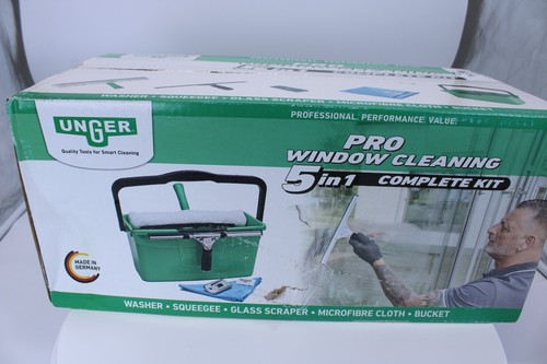 Unger 5-in-1 Window Cleaning Kit – 35cm Squeegee, Washer, Scraper, Cloth & 18L B - Picture 3 of 24