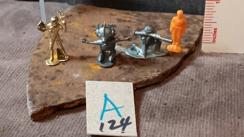 Marx, Giant, Hong Kong etc. #A124 Vintage HO 1/72 SPACE  playset Alien, Figures!