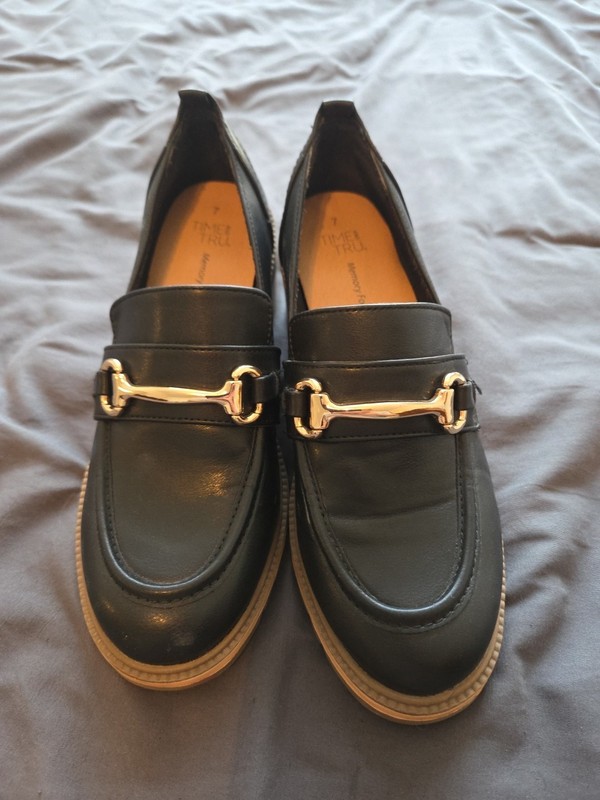 Time and Tru women's black block heel slip-on loafer Used Size 7