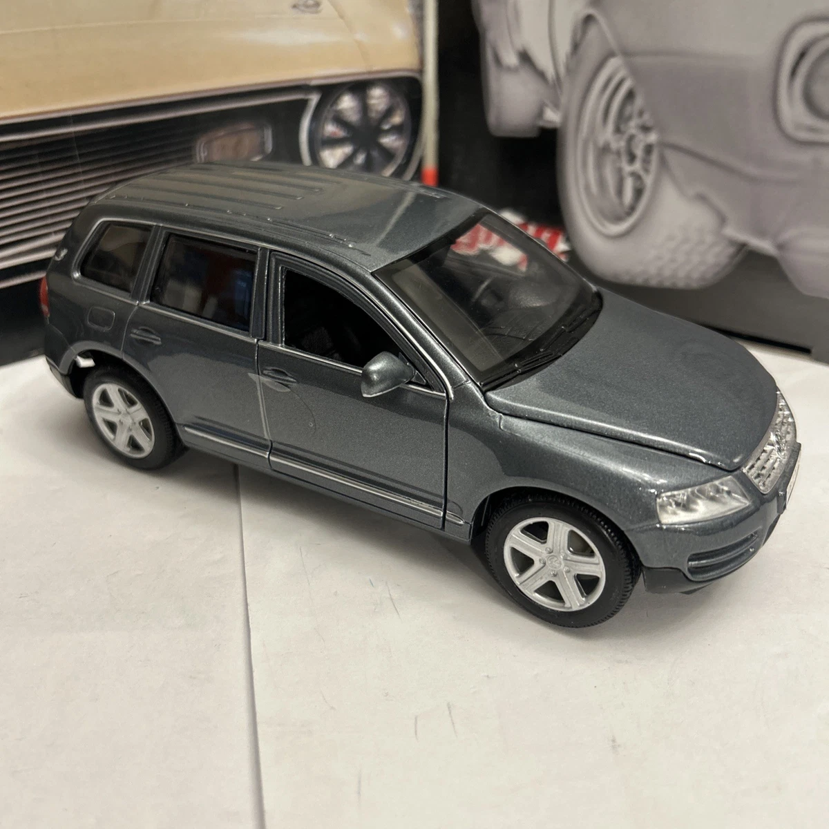 25+ Bburago 1:24 Volkswagen Diecast Cars, Trucks & Vans for sale
