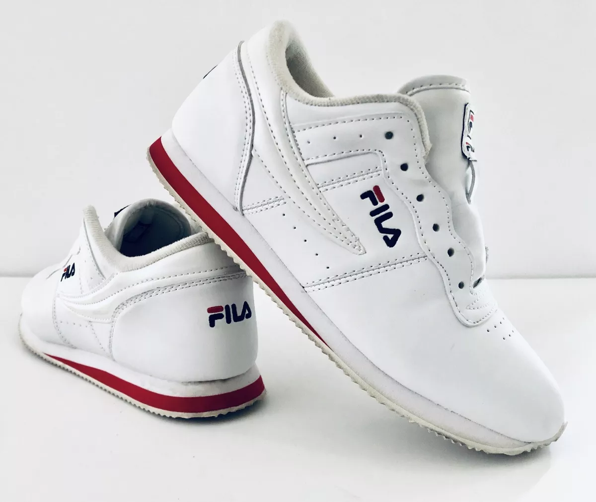 Fila Machu 5SC60508 White Red Casual Vintage Classic Sneakers Womens |