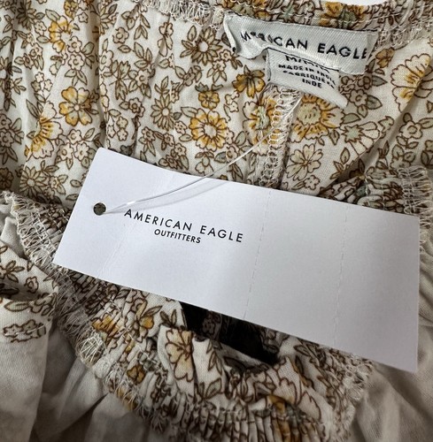 Neu mit Etikett! American Eagle Outfitters Damen Blumenmuster Strampler vorne Ausschnitt gesmockt Größe M - Bild 9 von 14