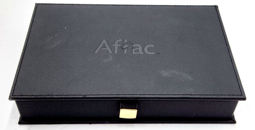 Care on Purpose Aflac Mitarbeiter Band Pin 12er Set - Bild 17 von 17
