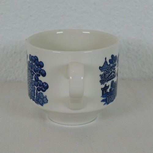 Taza de té y platillo plano grande Churchill azul sauce forma georgiana 2 5/8 in de alto - Imagen 6 de 10