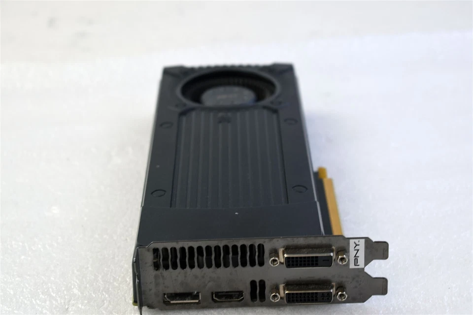 GPU PNY GTX 970 4 GB Foto 2 de 4