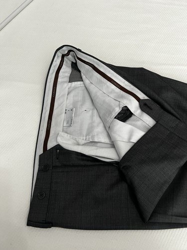 Canali 46R (56 IT) Grey Suit Made In Italy - Picture 16 of 17