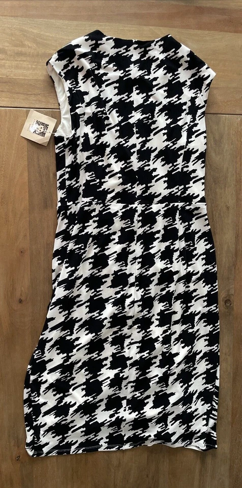 Nuevo con etiquetas Vestido Ann Klein Shift Midi Para Mujer 6 Negro/Blanco Sin Mangas En Capas Cuello en V Foto 2 de 4