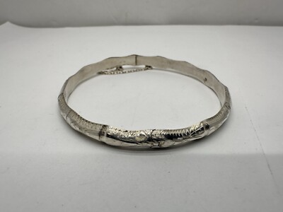 Vintage 925 S.S Etched Wavy Edge Hinged Bangle Bracelet 7 1/4