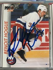 5 Benoit Hogue hockey cards.  1 card autographed