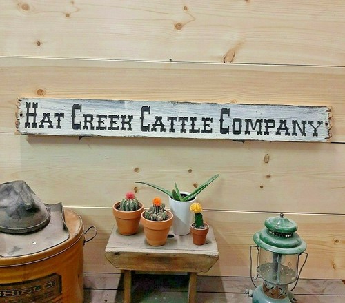 Hat Creek Cattle Co/ Rustic Wood Sign/Western/Cowboys/Lonesome Dove - 第 1/8 張圖片