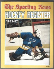 1981/82 SPORTING NEWS HOCKEY REGISTER - MIKE LIUT COVER NM/MT !!
